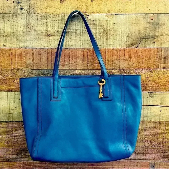 NWOT Fossil Emma Leather Blue Shoulder Tote - Picture 1 of 8